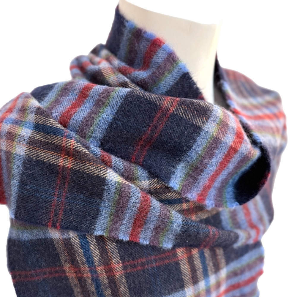 Ireland Merino Wool Scarf 🇮🇪 – Blue & Red Plaid - Made in Ireland - Picture 3 of 10
